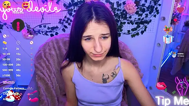 Snapshot of _Nika_Kik chatting on January 2025 10:48:02 AM Nika Kik online show from January 2025 10:48:02 AM
