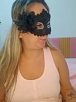 titiasexy online show from April 2026 05:48:02 PM