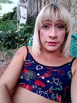 Snapshot of Candy-love87 chatting on October 2025 10:03:02 PM Candy-love87 online show from October 2025 10:03:02 PM