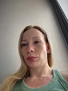 LavenderHot online show from March 2026 01:27:02 AM