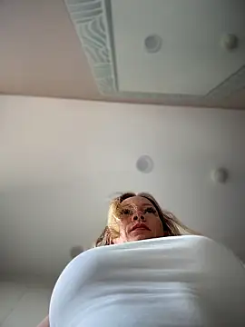 LavenderHot online show from April 2026 12:31:01 AM