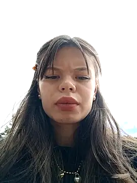 Violeta 12- online show from November 2025 04:08:02 PM