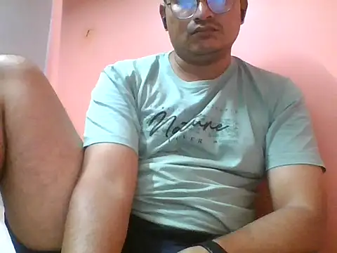 naughtymike0007 online show from September 2025 06:13:02 PM