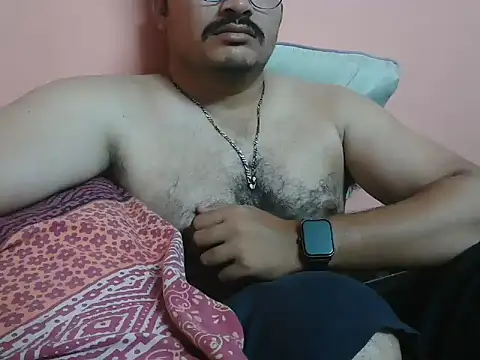 naughtymike0007 online show from March 2026 04:06:02 PM