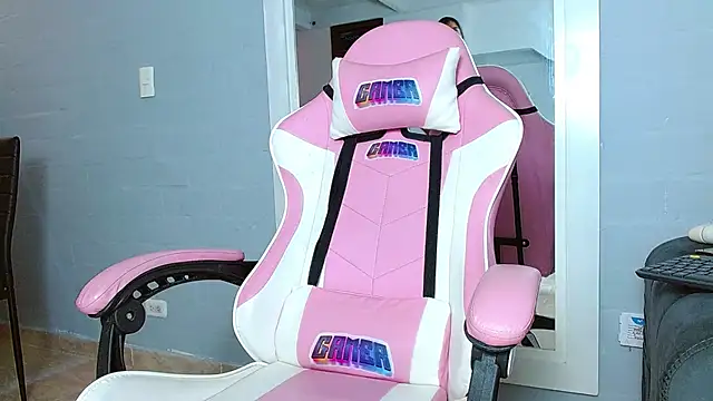 rousebonnett online show from December 2024 06:57:02 PM