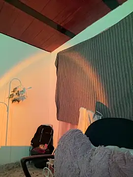 CieloTaylor online show from October 2025 04:13:01 AM