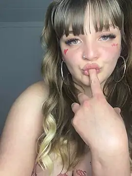 Snapshot of Lalalust69 chatting on February 2025 08:21:01 AM Lalalust69 online show from February 2025 08:21:01 AM