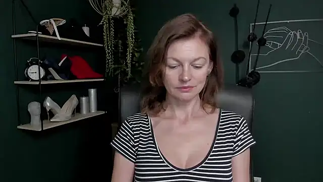 VivianWILD online show from September 2025 07:19:01 AM