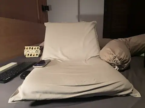 Snapshot of cloudboy_kk8 chatting on December 2025 04:57:02 PM cloudboy kk8 online show from December 2025 04:57:02 PM