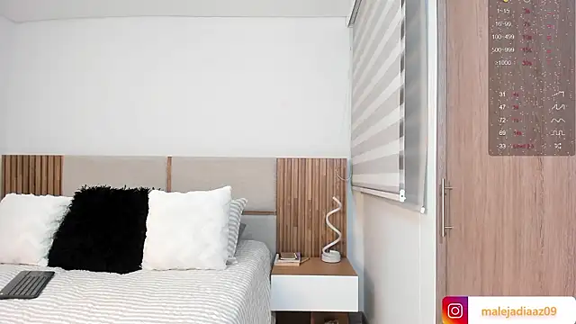 MalejaDiaz  online show from March 2026 12:20:02 PM