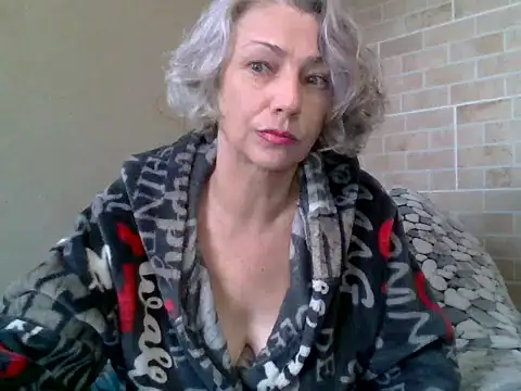 Lorie Carrie online show from October 2025 08:04:02 AM