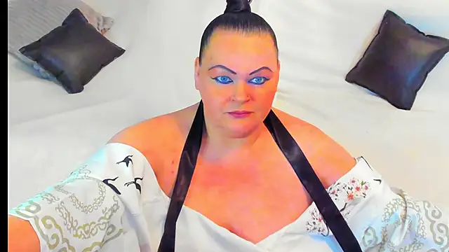 Snapshot of MilanaBiegert chatting on January 2025 02:14:02 PM MilanaBiegert online show from January 2025 02:14:02 PM