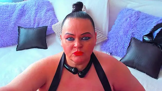 Snapshot of MilanaBiegert chatting on March 2025 07:41:01 AM MilanaBiegert online show from March 2025 07:41:01 AM