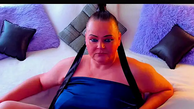 MilanaBiegert online show from June 2026 06:40:02 AM