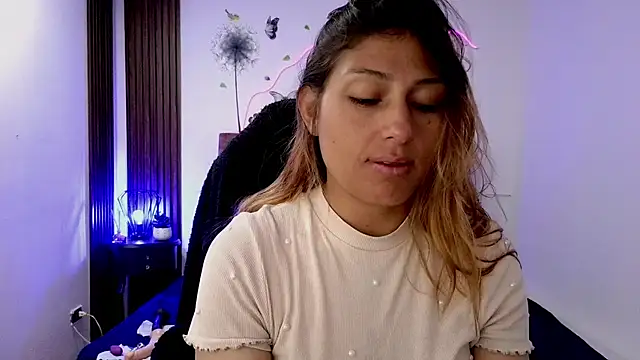 elena detroya online show from November 2025 12:22:02 PM