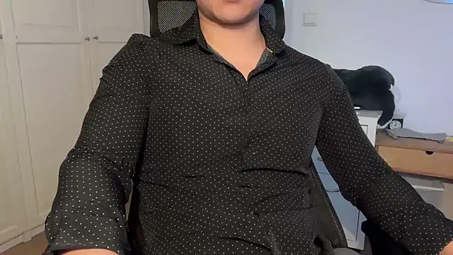 jungcock3210 online show from November 2025 07:42:01 AM