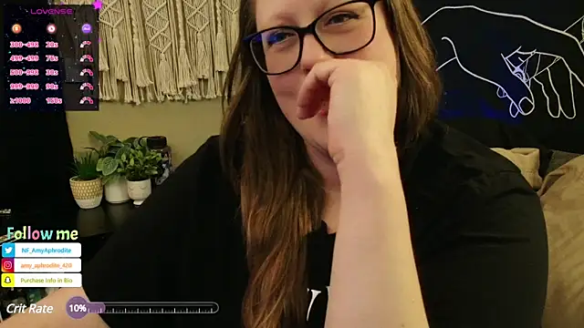 Snapshot of AmyAphrodite chatting on February 2025 08:27:02 AM AmyAphrodite online show from February 2025 08:27:02 AM