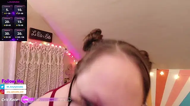 Snapshot of AmyAphrodite chatting on September 2025 03:42:02 AM AmyAphrodite online show from September 2025 03:42:02 AM