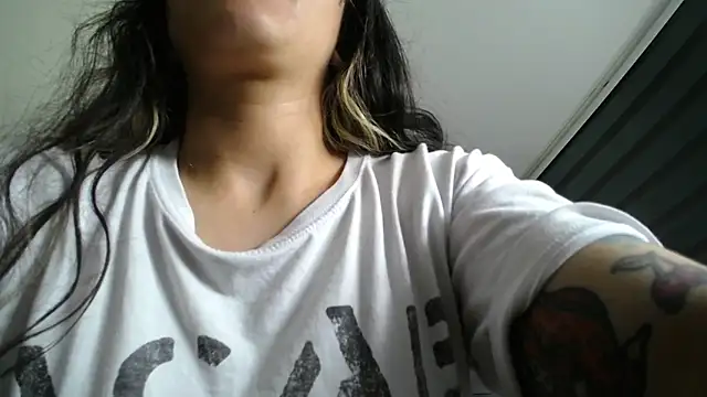 Naughty Kittenm online show from December 2025 10:43:01 AM