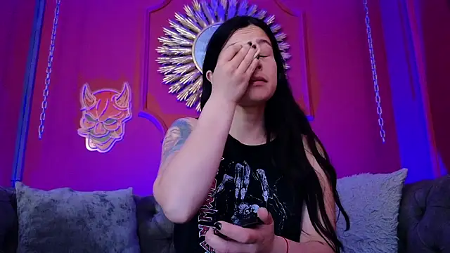 Julieta Russell online show from March 2026 11:48:02 AM