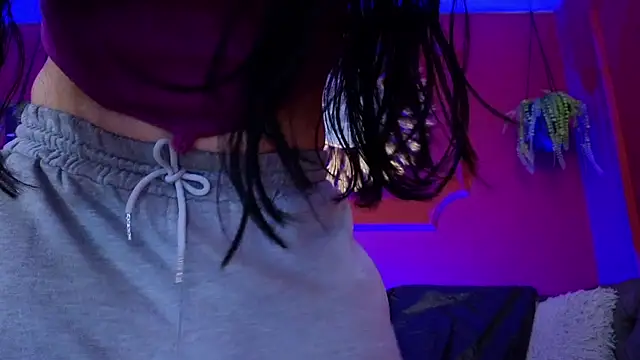 Julieta Russell online show from April 2026 11:59:01 AM