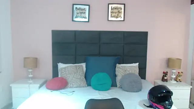 MadisonJenner online show from November 2025 11:31:02 AM