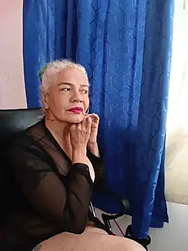 freyadevil333 online show from April 2026 06:20:01 PM