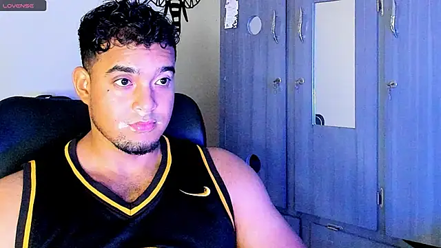 Big furry bear13 online show from February 2025 06:22:02 AM