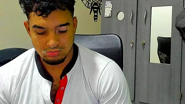 Big furry bear13 online show from March 2025 05:09:02 AM