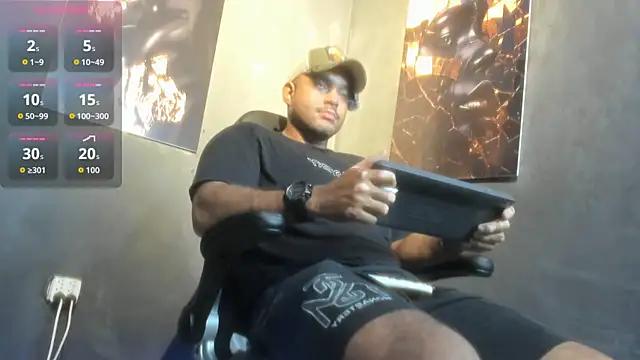 Big furry bear13 online show from October 2025 10:12:02 AM