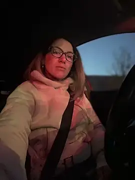 HotXMom online show from March 2025 04:13:01 AM