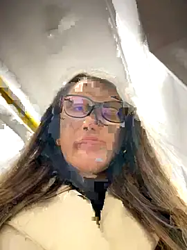 HotXMom online show from October 2025 06:03:01 AM