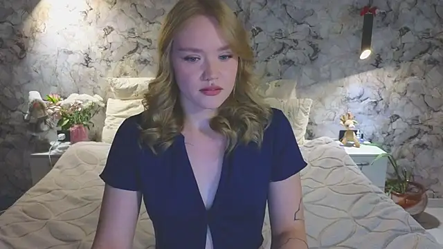 Snapshot of Aurora_Golden1 chatting on July 2026 08:39:02 AM Aurora Golden1 online show from July 2026 08:39:02 AM