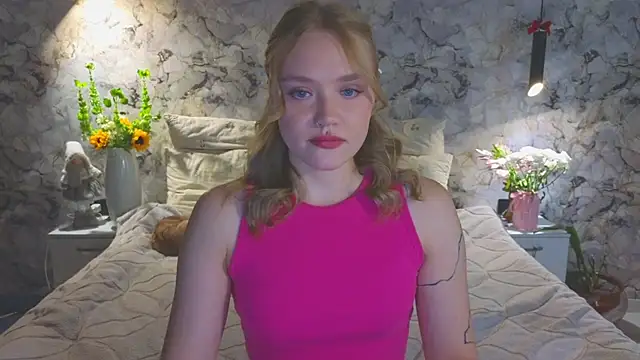 Snapshot of Aurora_Golden1 chatting on July 2026 11:35:01 AM Aurora Golden1 online show from July 2026 11:35:01 AM
