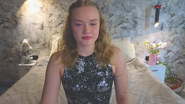 Snapshot of Aurora_Golden1 chatting on July 2026 05:22:01 AM Aurora Golden1 online show from July 2026 05:22:01 AM