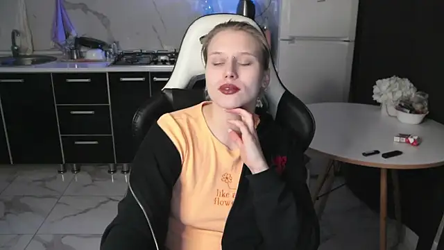 MertyXX online show from April 2026 09:17:01 PM