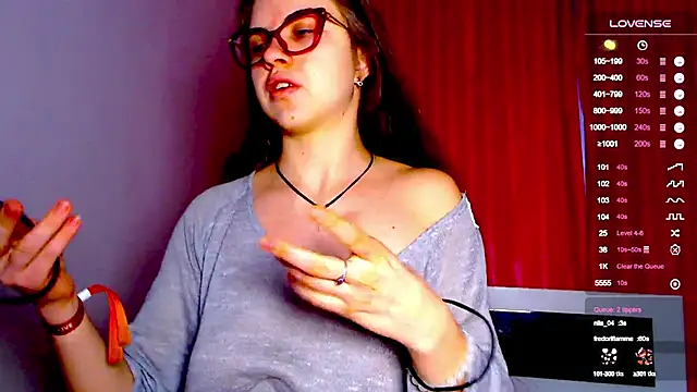 Snapshot of Sarah_HS chatting on December 2024 10:45:02 AM Sarah HS online show from December 2024 10:45:02 AM