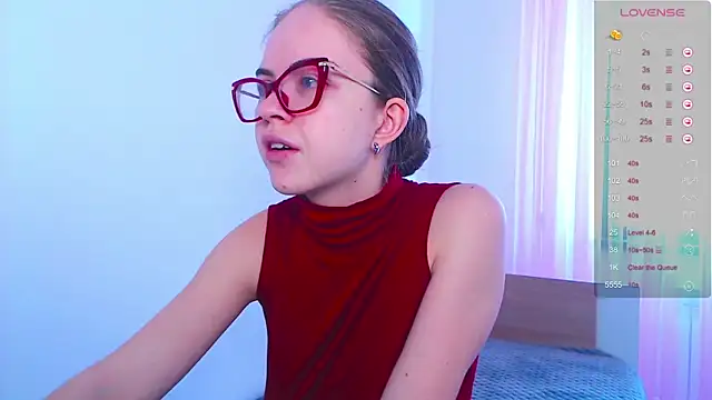 Snapshot of Sarah_HS chatting on March 2025 07:26:02 AM Sarah HS online show from March 2025 07:26:02 AM