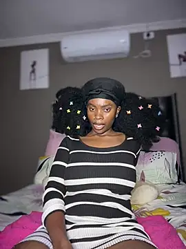 Candy-Heart online show from March 2026 09:21:02 PM