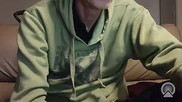 Snapshot of brenzs chatting on November 2025 12:22:01 AM brenzs online show from November 2025 12:22:01 AM