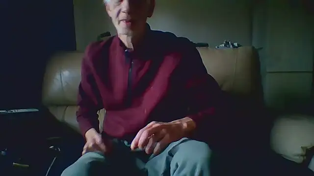 Snapshot of brenzs chatting on November 2025 01:14:02 PM brenzs online show from November 2025 01:14:02 PM