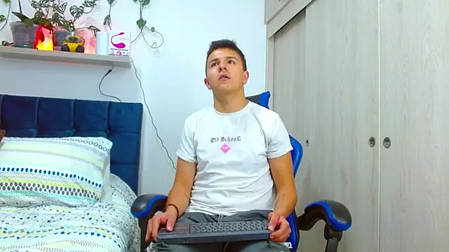 Snapshot of flint_ryan chatting on February 2026 07:47:02 PM flint ryan online show from February 2026 07:47:02 PM