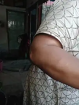 Ivy-09 online show from February 2026 05:18:02 AM