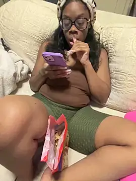 SweetChocolate555 online show from January 2025 12:07:01 AM