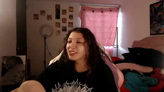 Snapshot of AllyDonfort chatting on June 2026 09:25:02 PM AllyDonfort online show from June 2026 09:25:02 PM