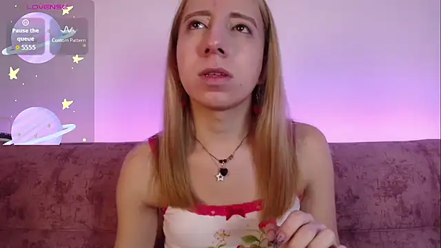 Miiaa doll online show from November 2025 03:05:02 AM