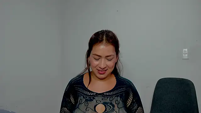 Miaa Garcia online show from November 2025 10:15:02 PM