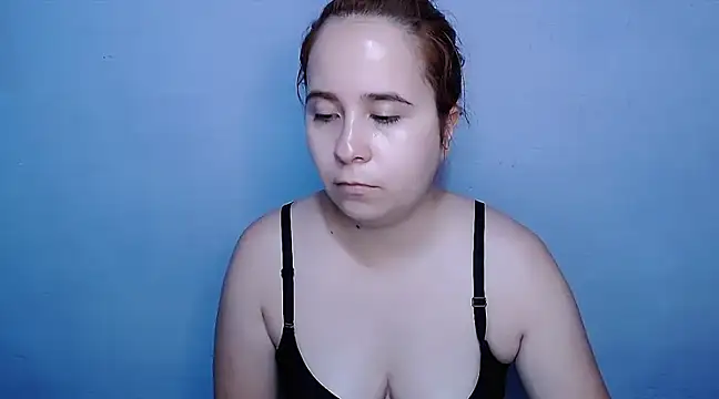 SubLayla01 online show from February 2025 05:50:01 PM