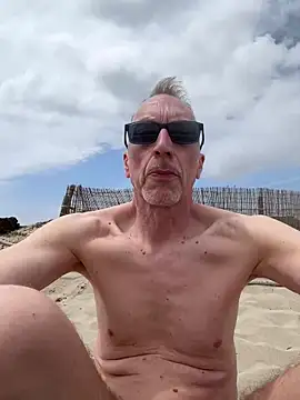 les-machinesxh online show from May 2026 11:50:02 AM