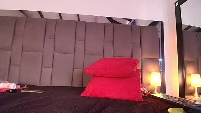 SELENA BIGBOOBS online show from May 2026 02:14:01 PM